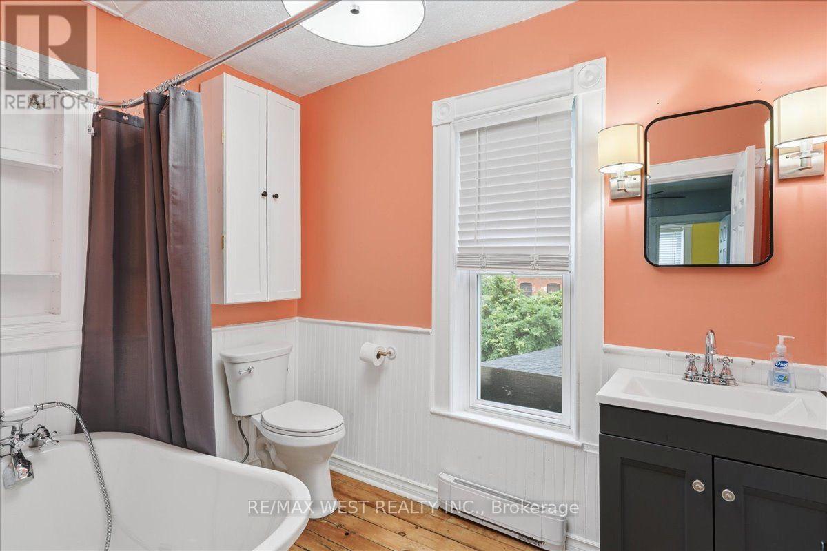 45 CATHARINE STREET - 14