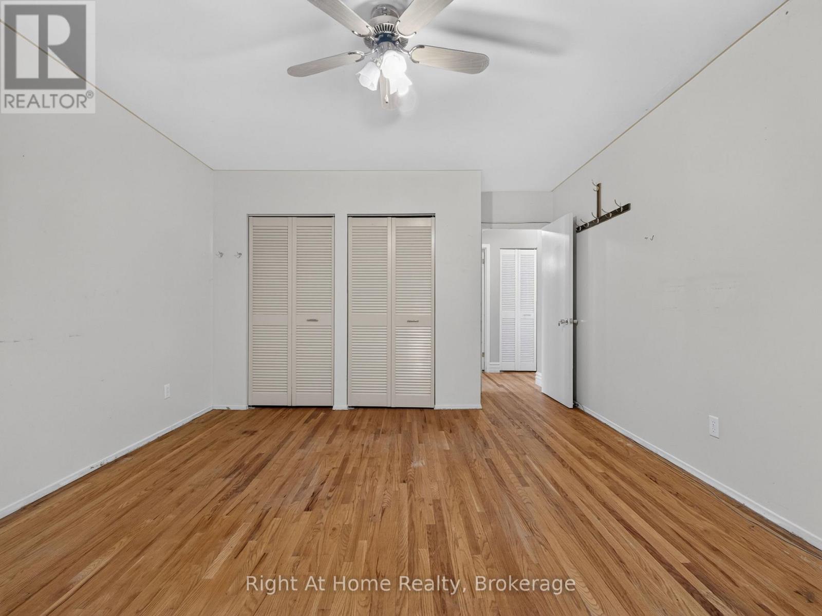 833 VICKI DRIVE - 15