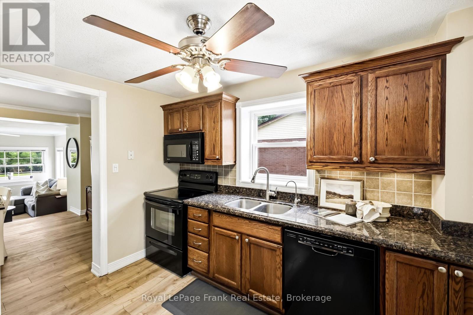 14814 SIMCOE STREET - Image 16