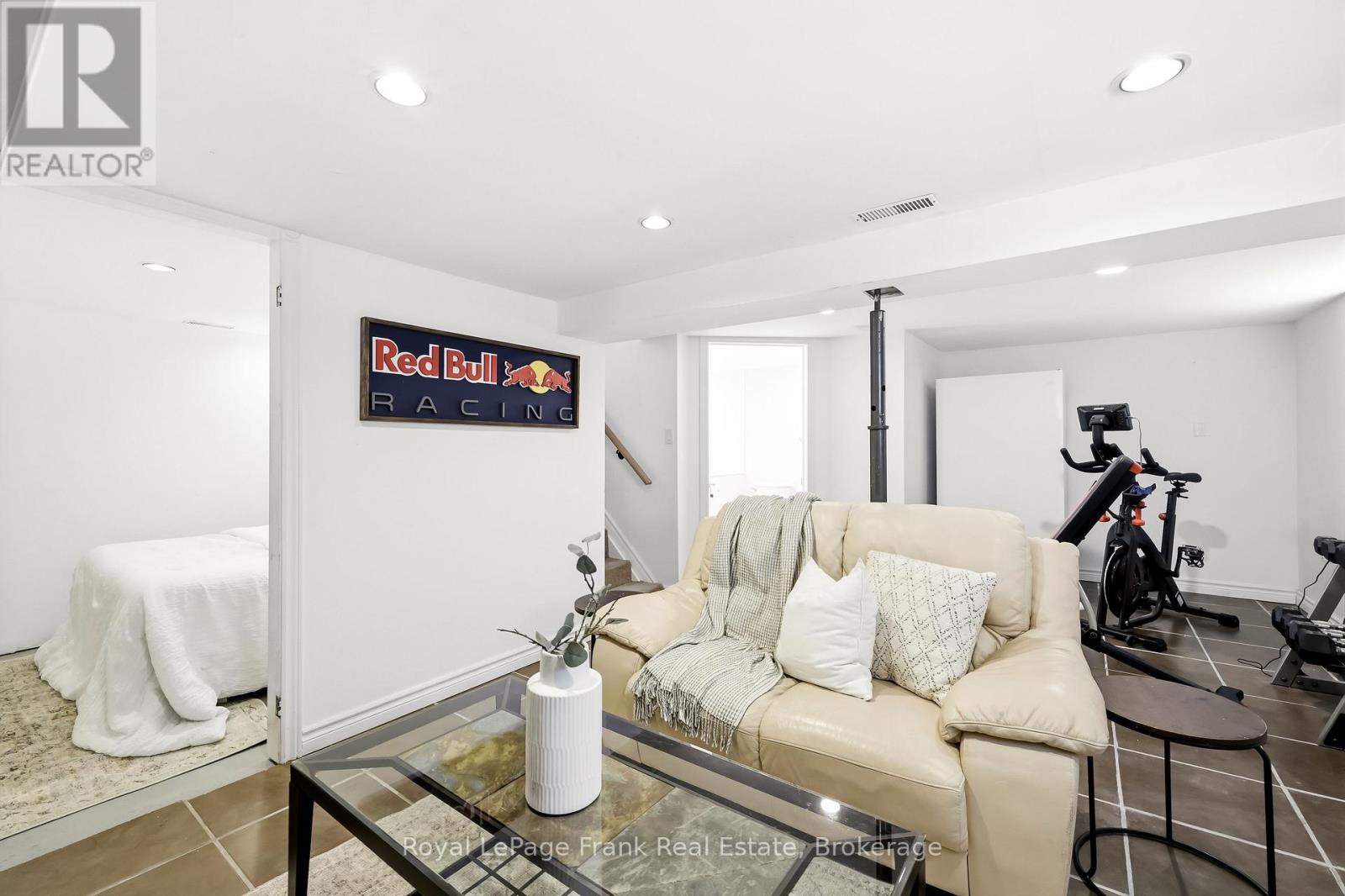 14814 SIMCOE STREET - Image 28