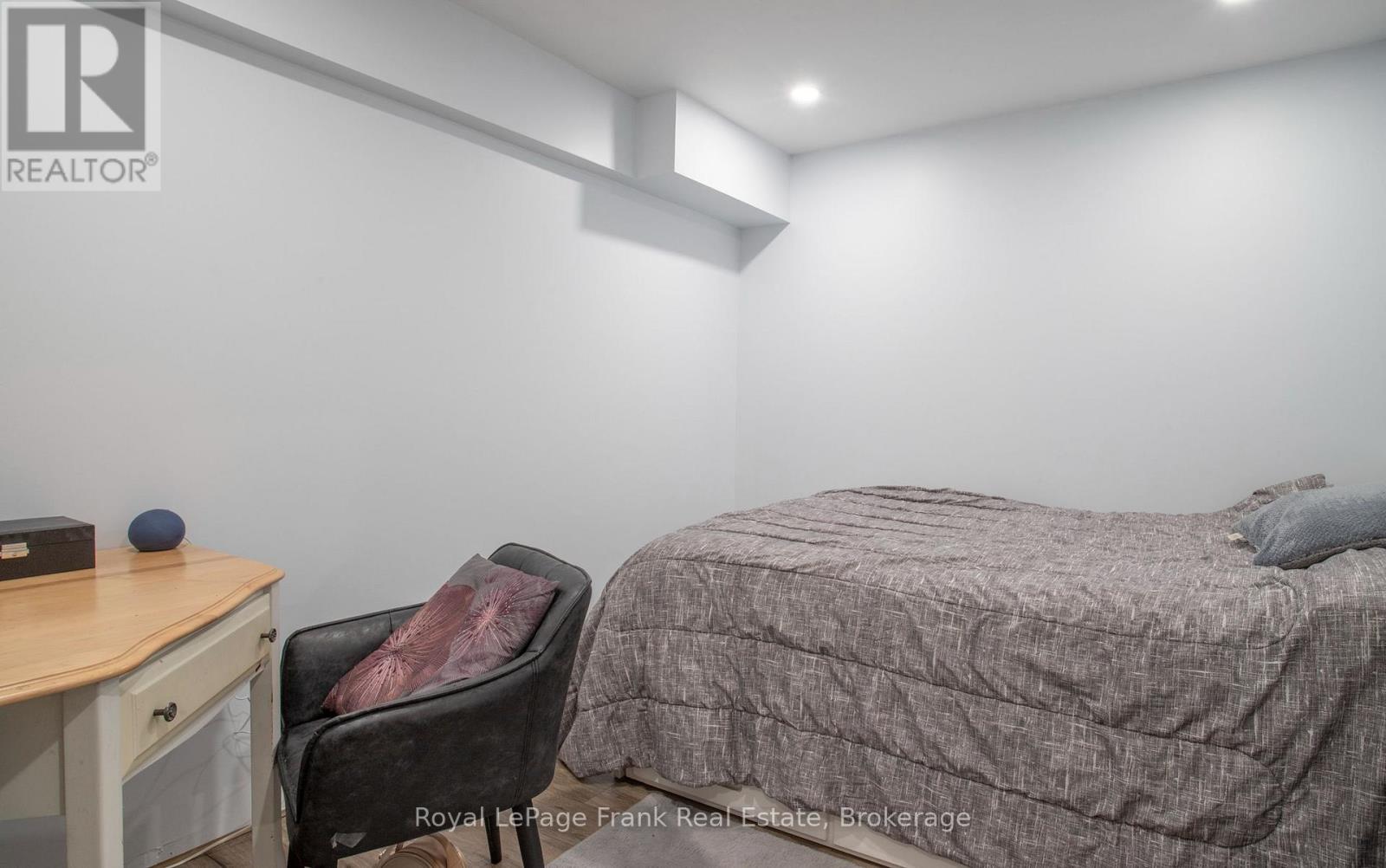 80 MIKE HART DRIVE - 31