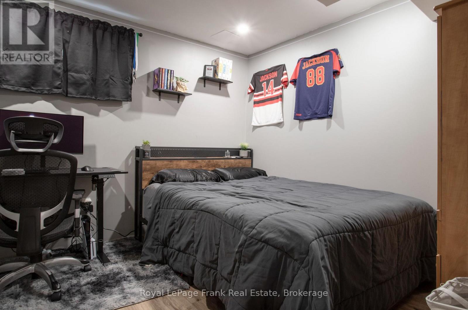 80 MIKE HART DRIVE - 32