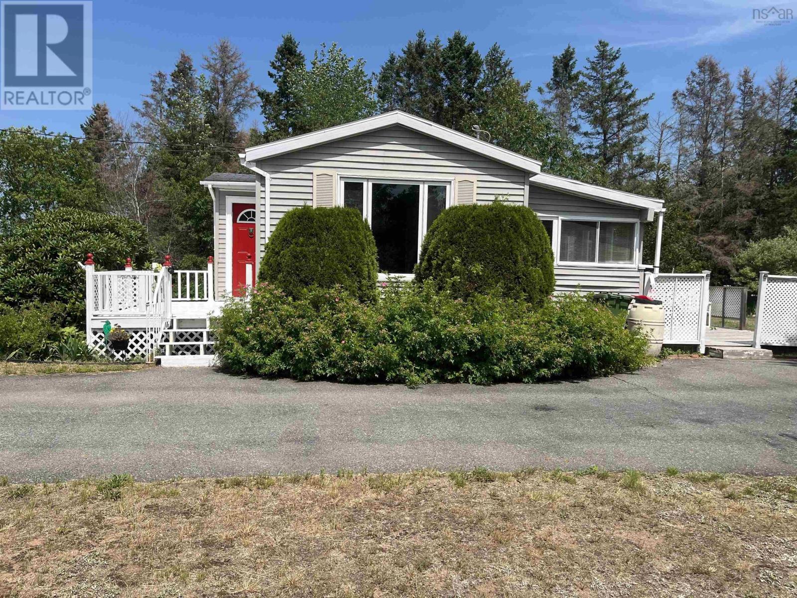 8894 Highway 201 - 2