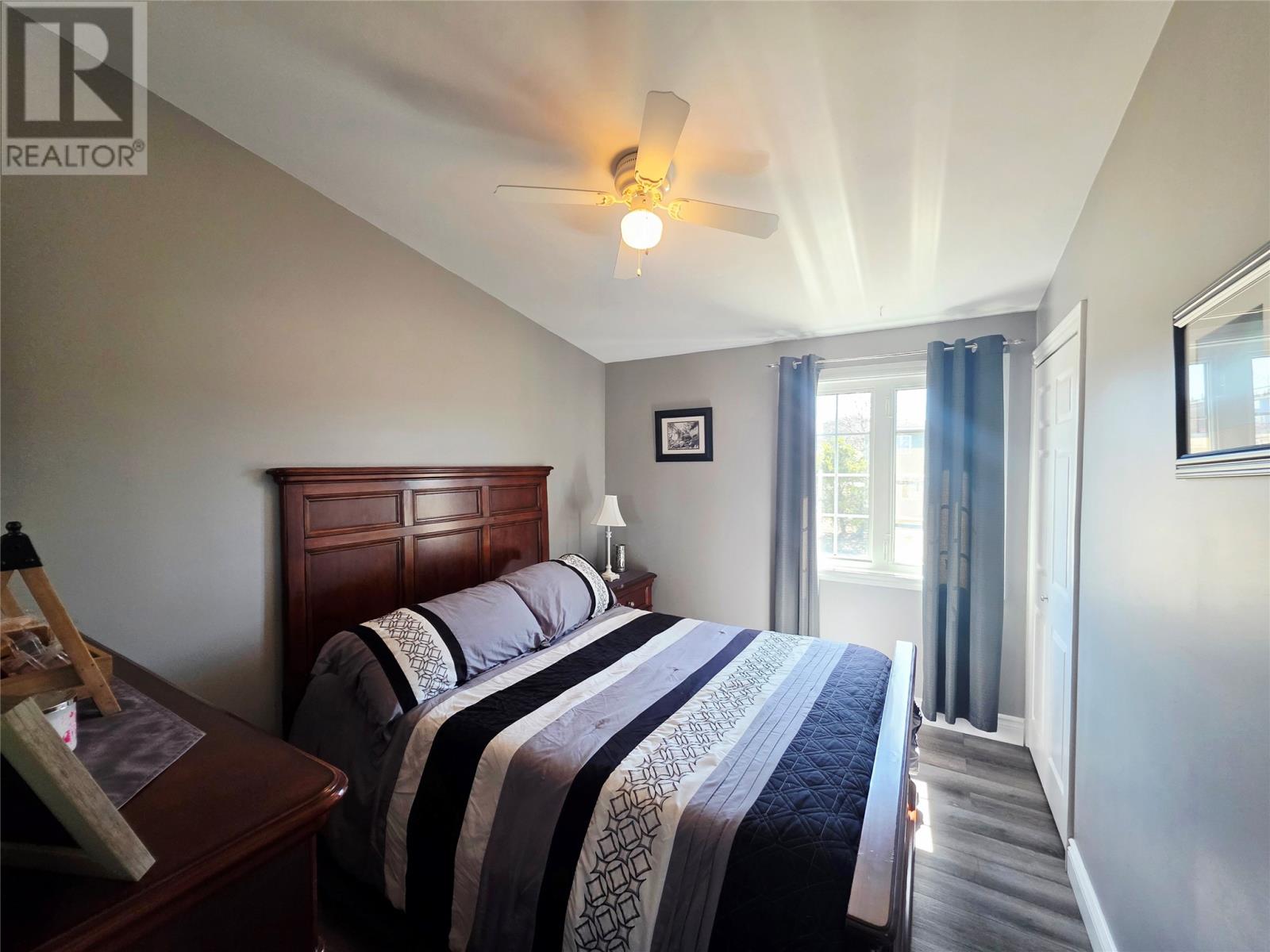 23 Banting Avenue - 16