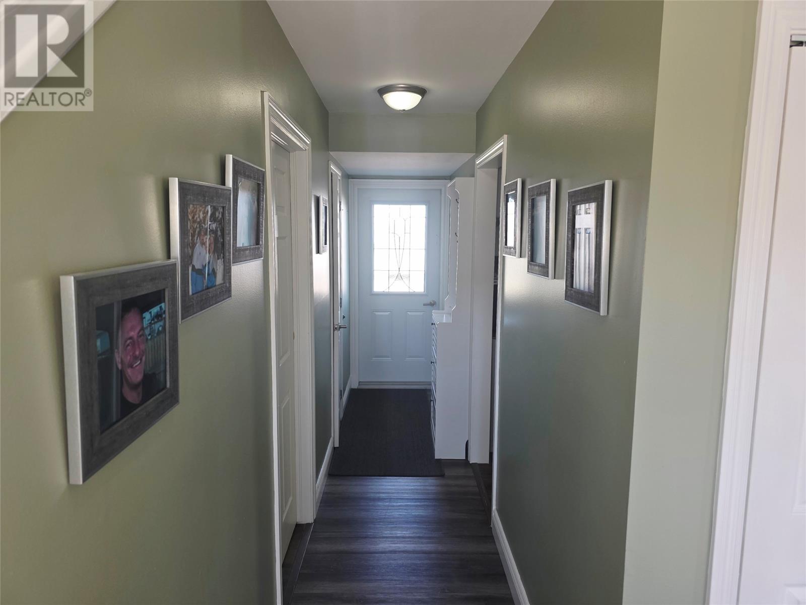 23 Banting Avenue - 2