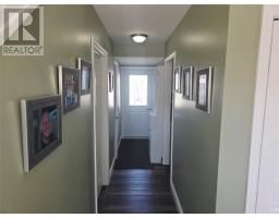 23 Banting Avenue thumbnail 2