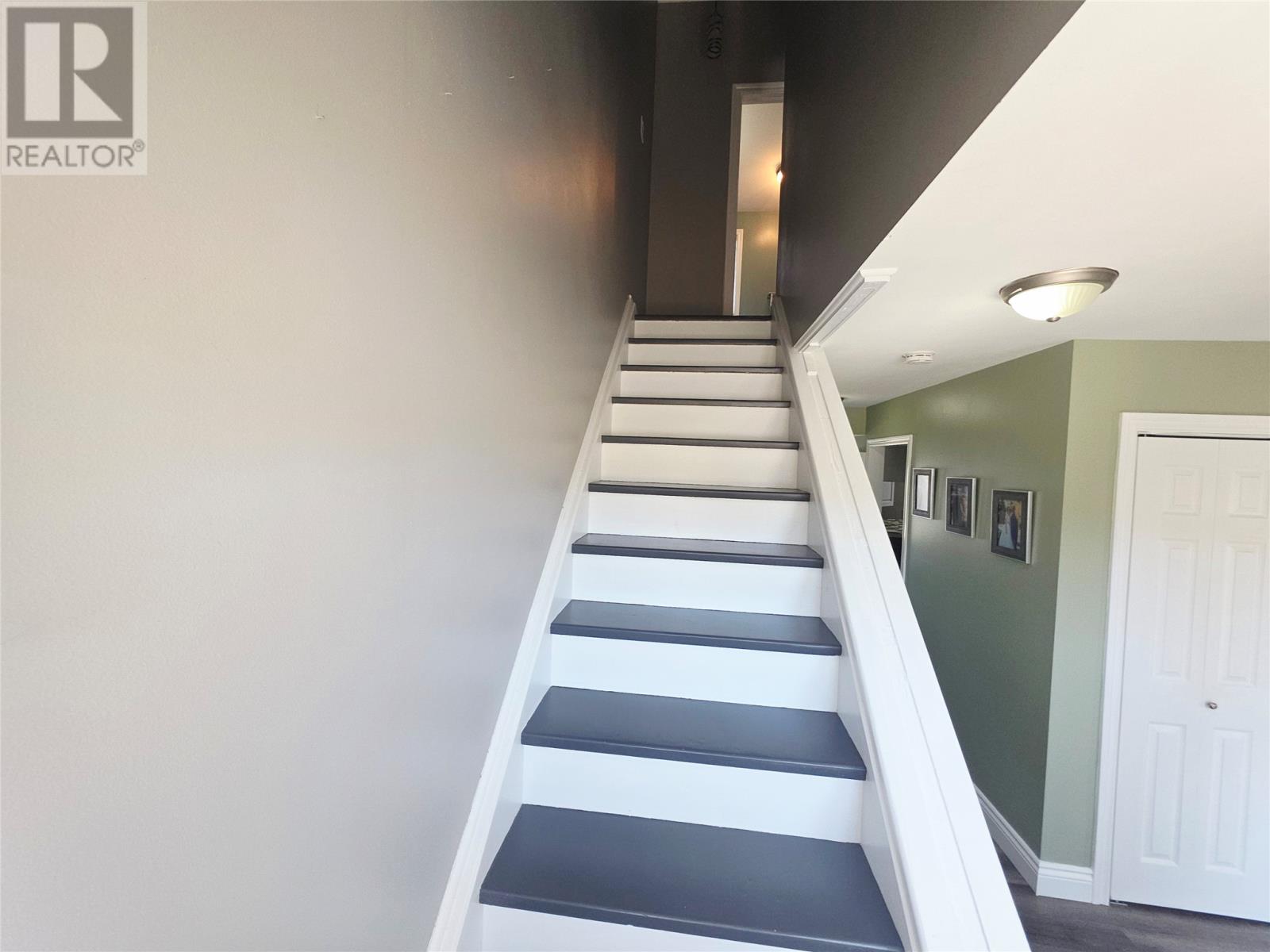 23 Banting Avenue - 10
