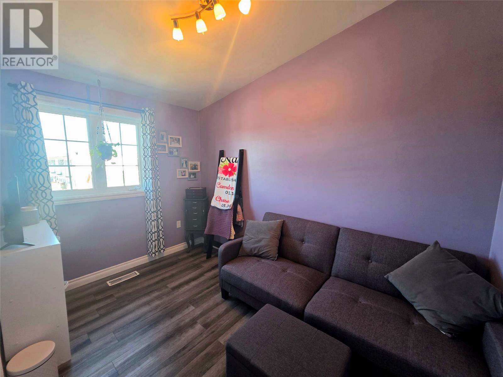 23 Banting Avenue - 15
