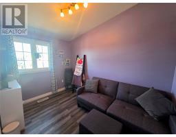23 Banting Avenue thumbnail 15