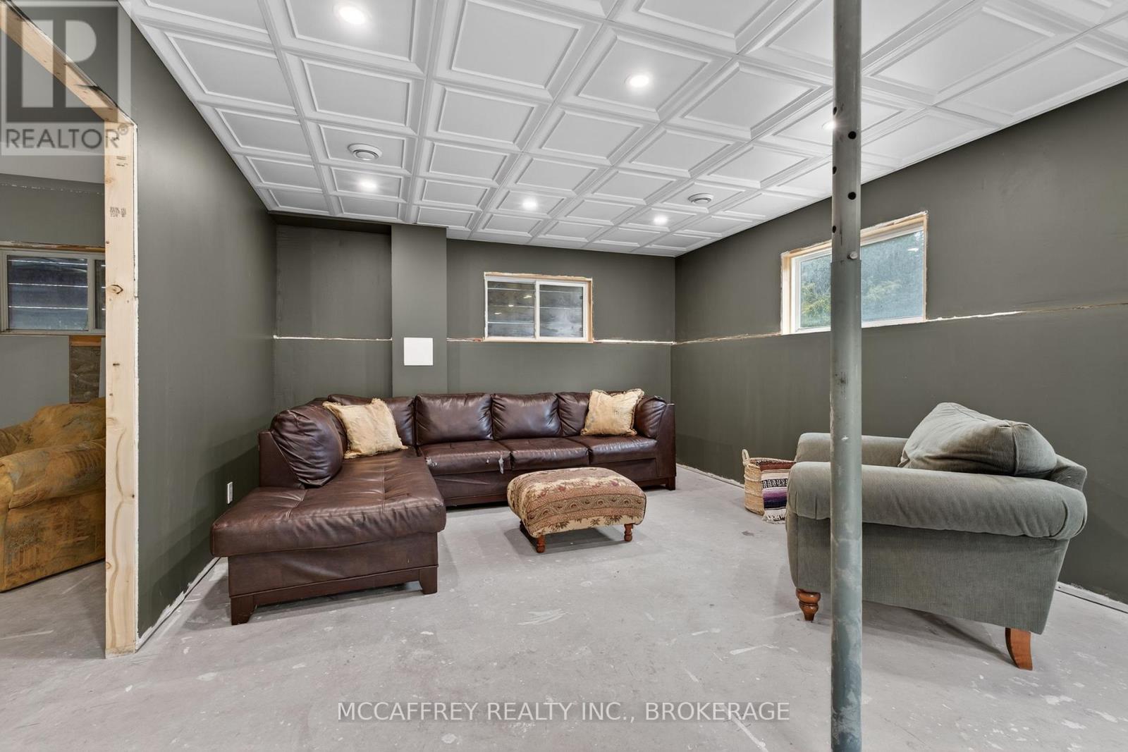 280 DENRIDGE ROAD - 32