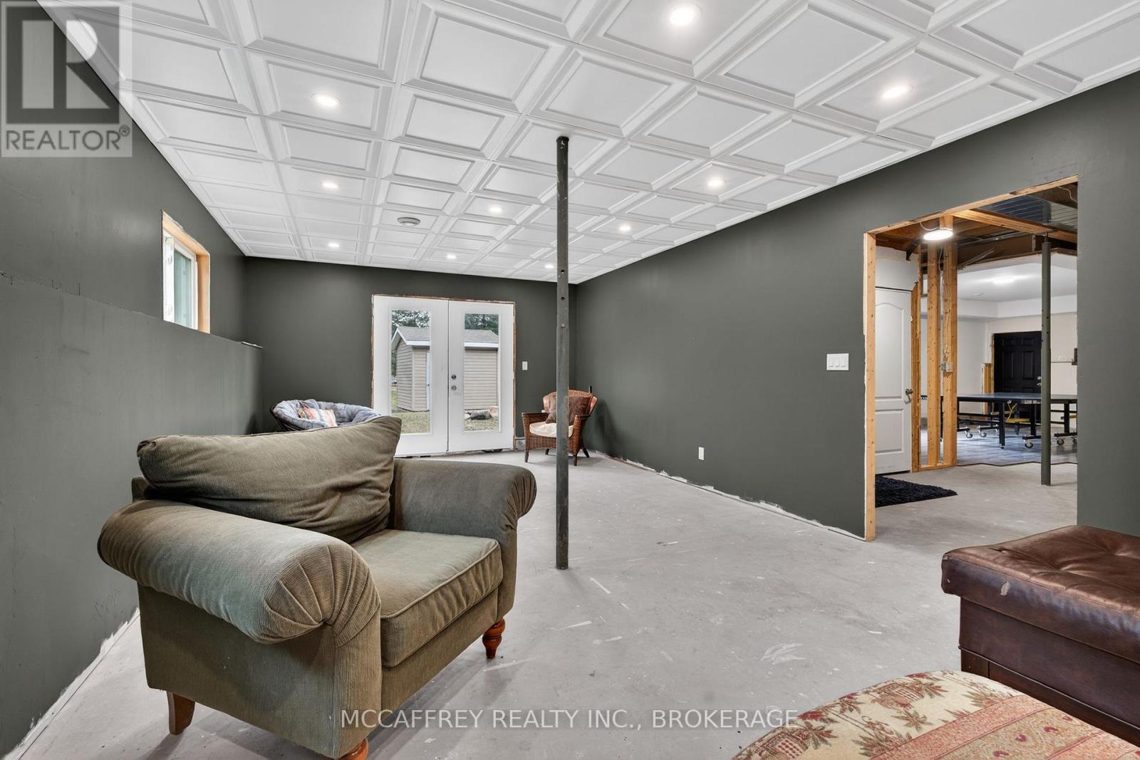 280 DENRIDGE ROAD - 33