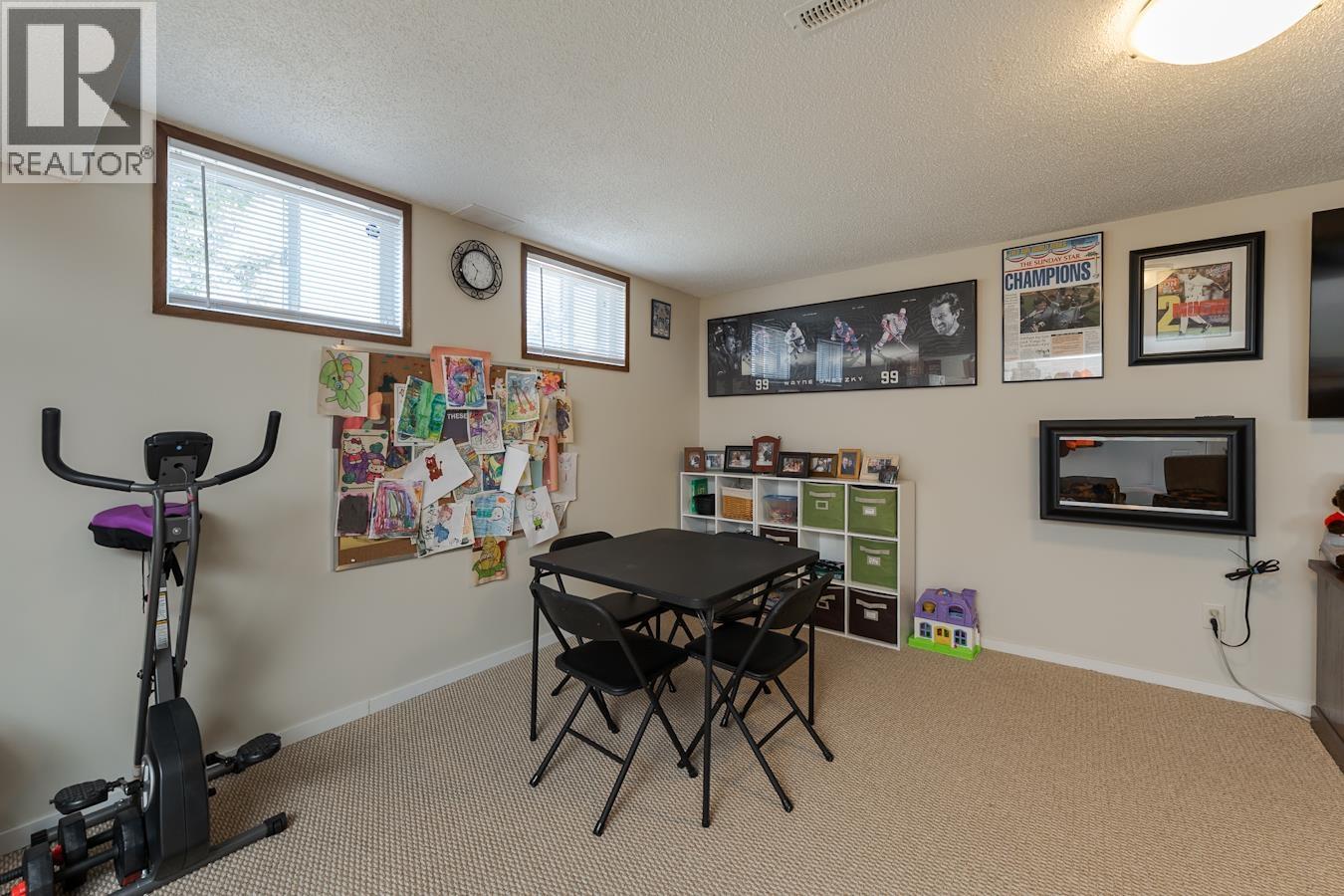 901 VEDDER CRESCENT - 26