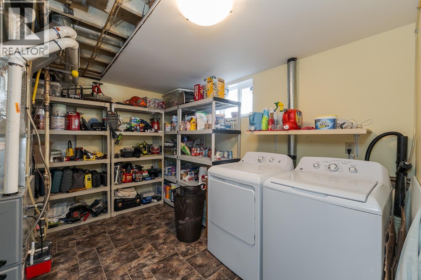 901 VEDDER CRESCENT - 22