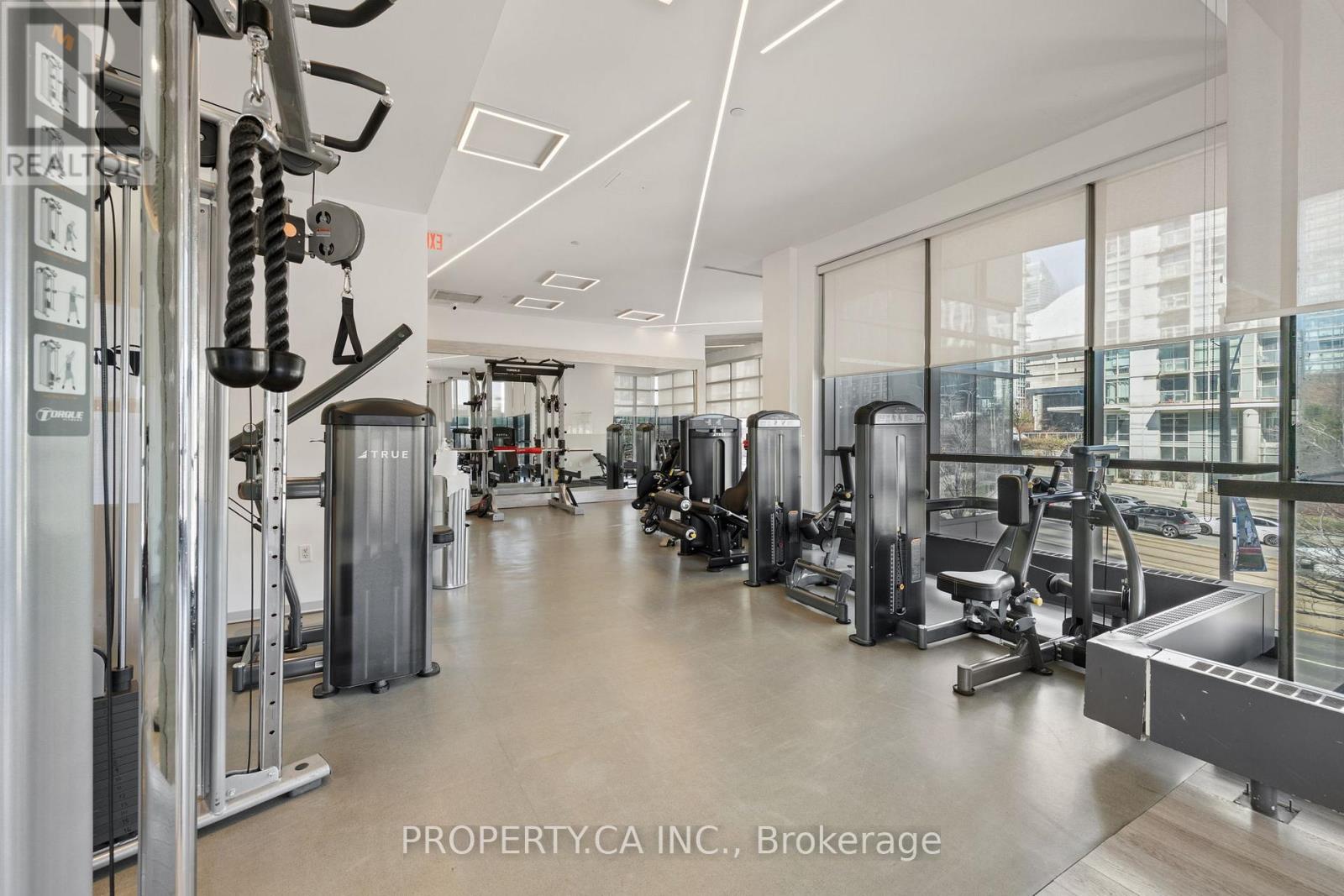 #503 11 BRUNEL COURT - 22
