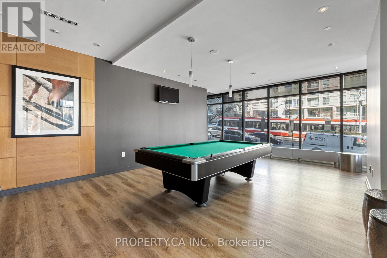 #503 11 BRUNEL COURT - 23