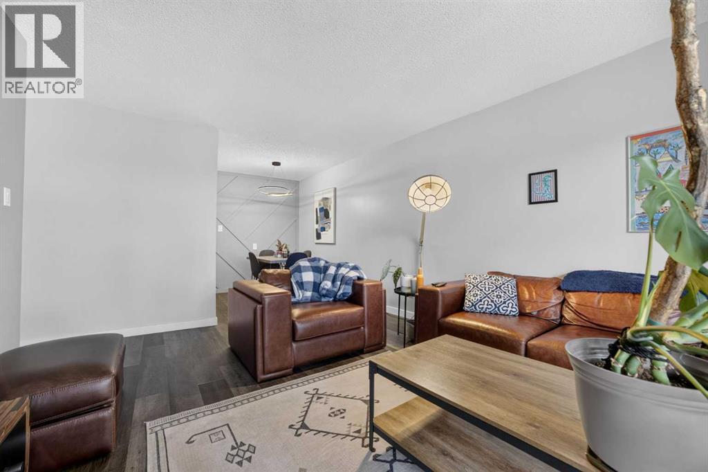 #206 401 Columbia Boulevard W - 19