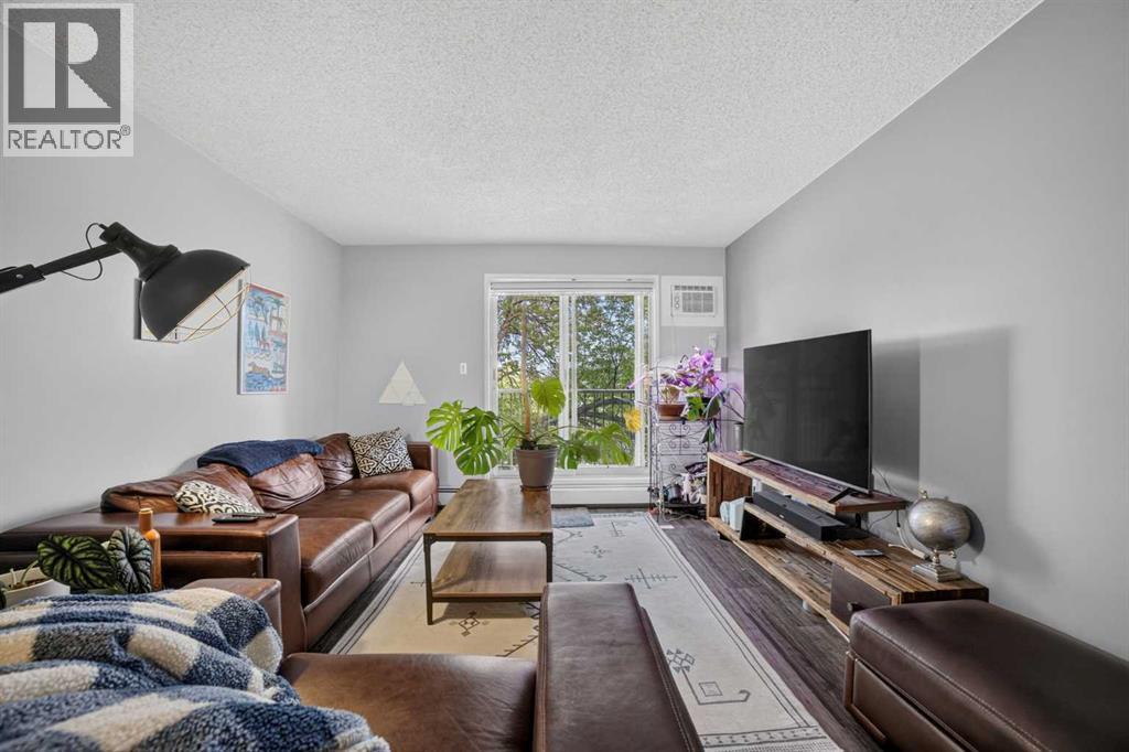 #206 401 Columbia Boulevard W - 17