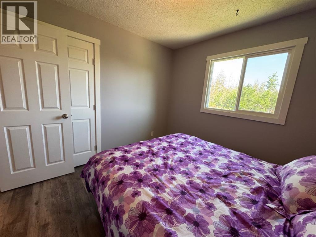 38, 85060 Township Road 722 - 19