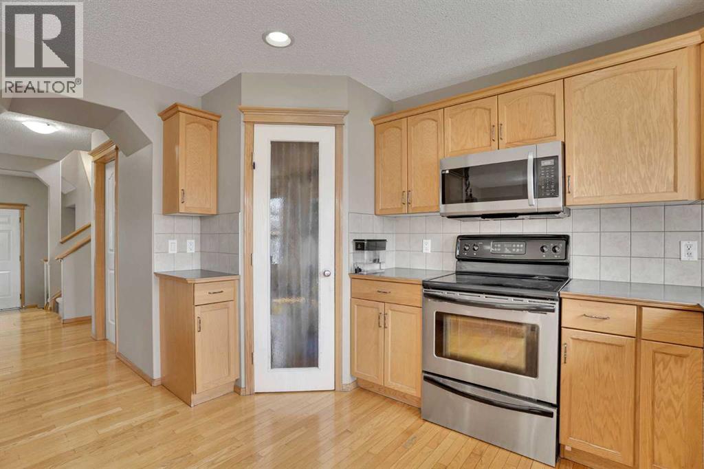 75 Taralea Crescent NE - 11