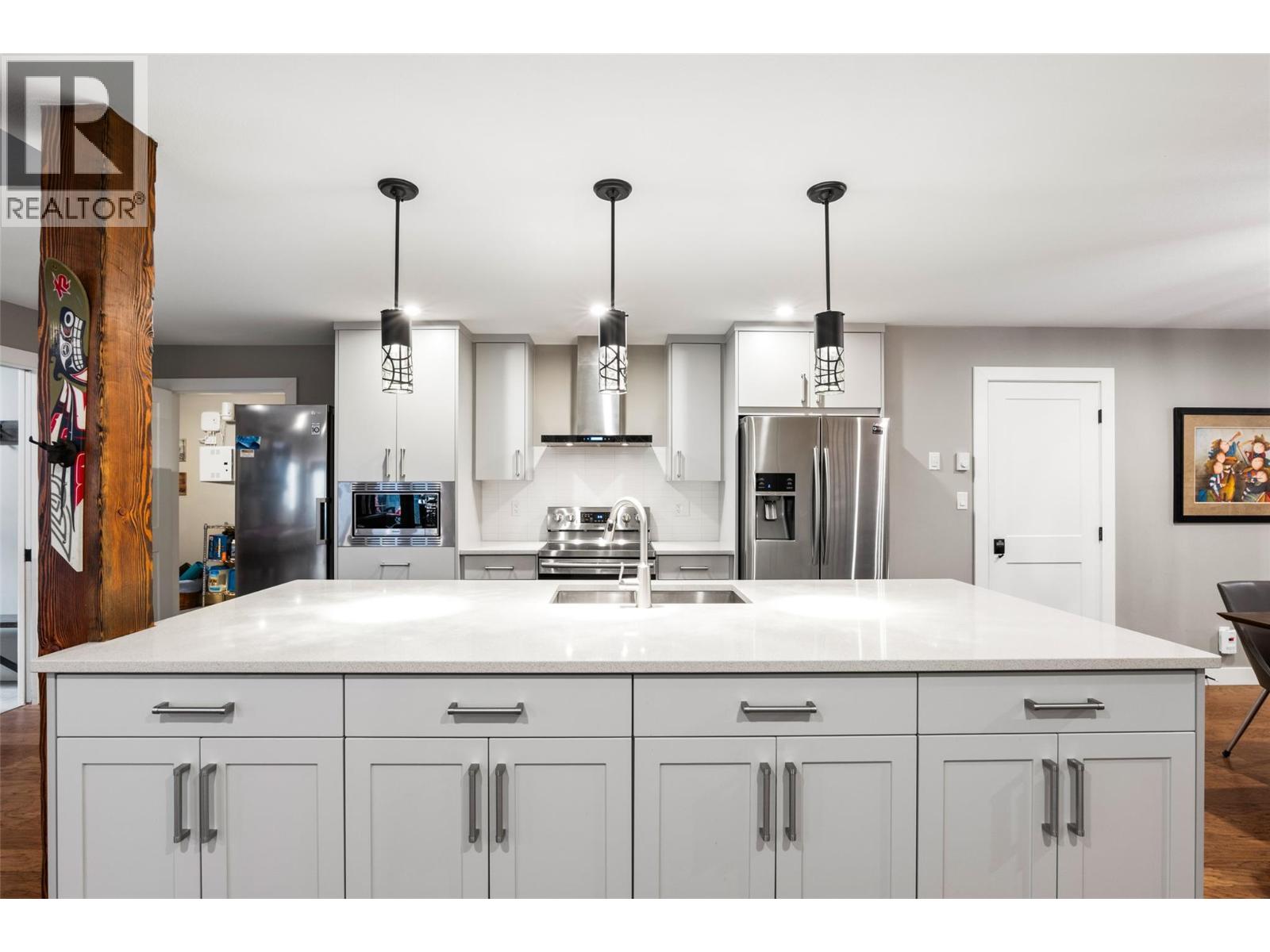 #1 1305 Burfield Drive - 10
