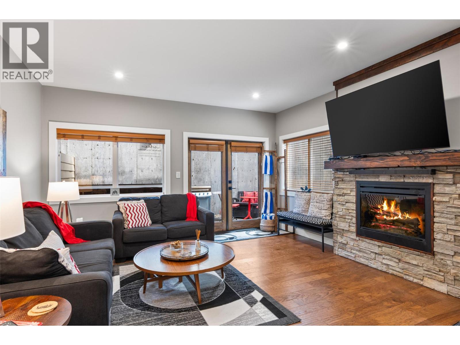#1 1305 Burfield Drive - 6