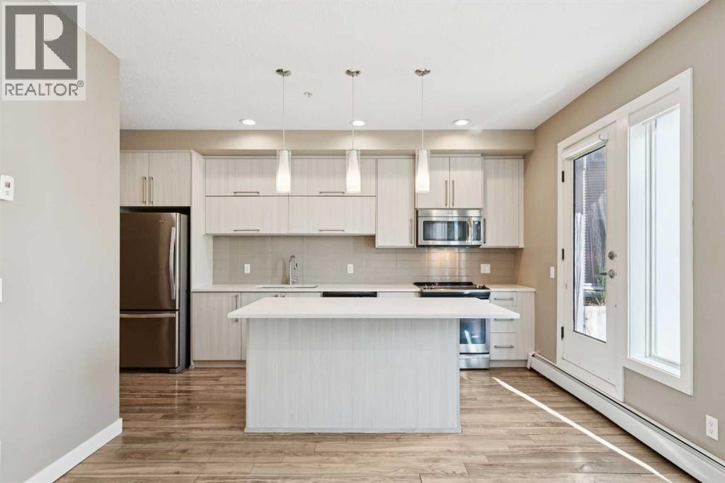 #310 93 34 Avenue SW - 8