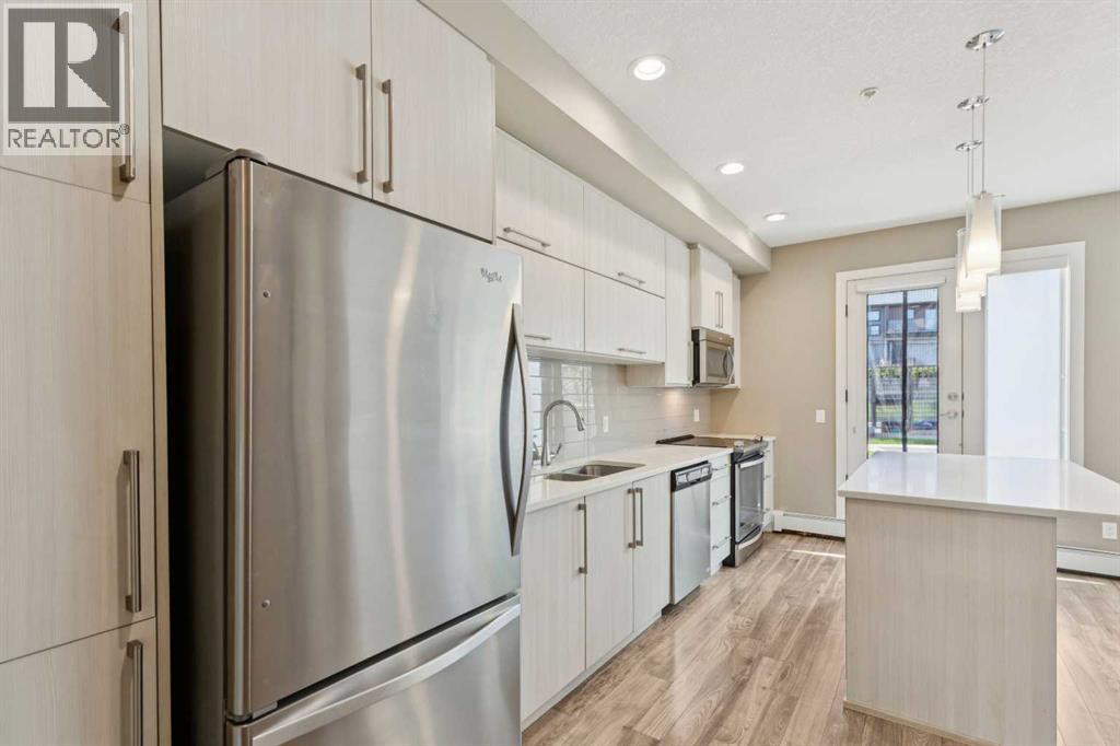 #310 93 34 Avenue SW - 10