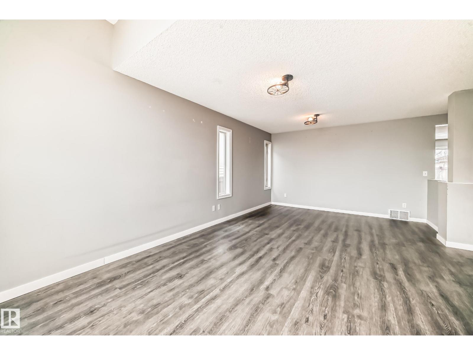 784 BLACKBURN PL SW - 19
