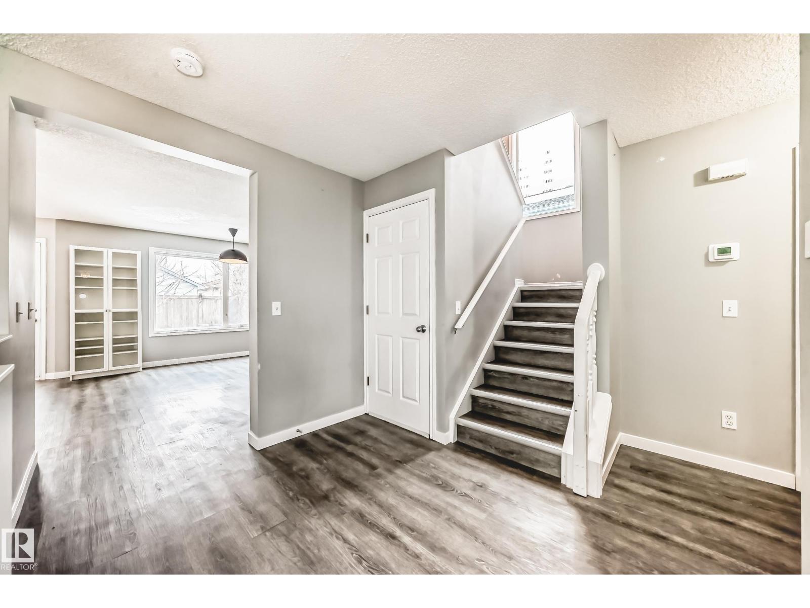 784 BLACKBURN PL SW - 22