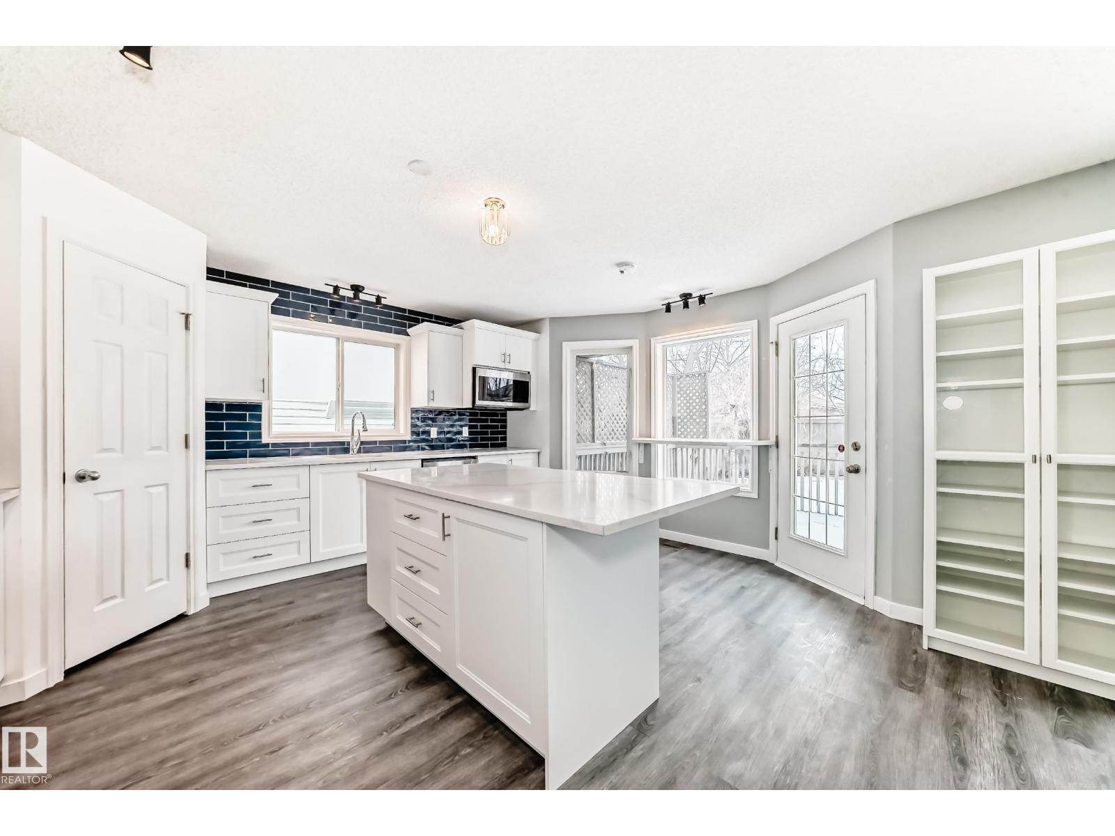 784 BLACKBURN PL SW - 6