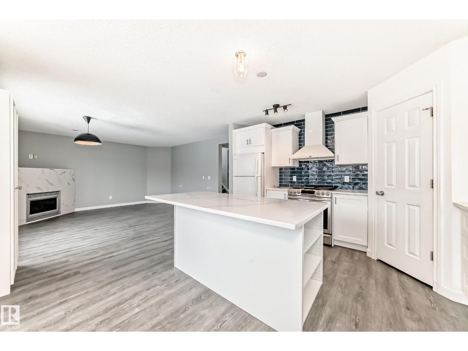 784 BLACKBURN PL SW - 9