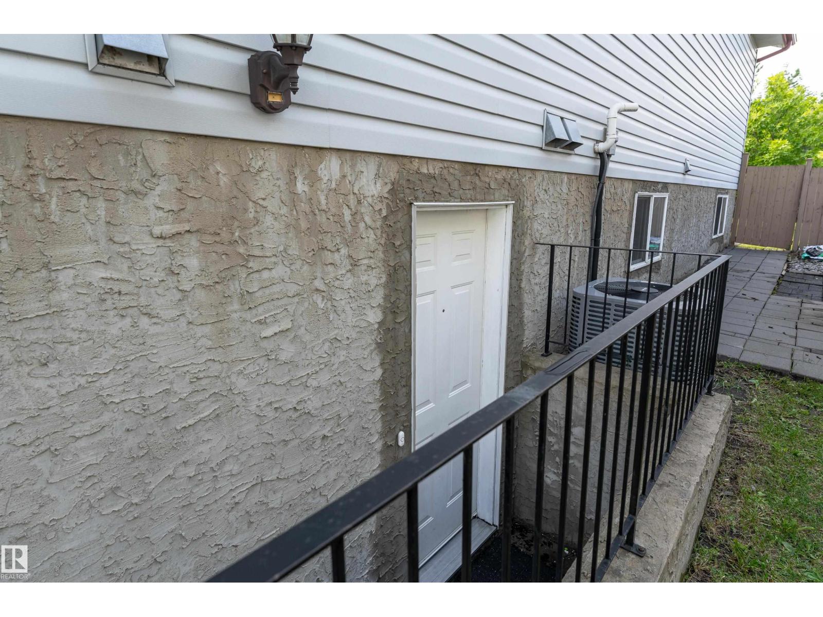 14120 129 ST NW - 48