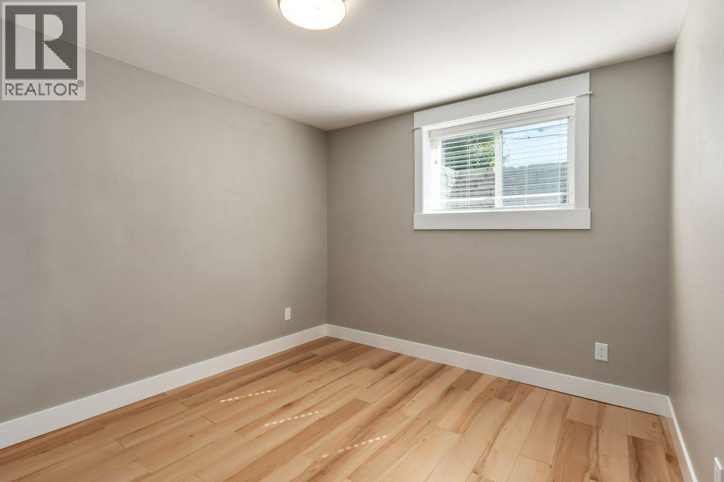 9504 3 Street SE - 22