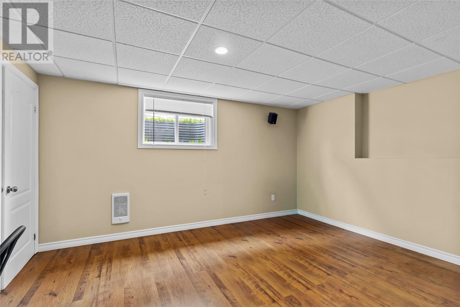 185 Elizabeth Drive - 18