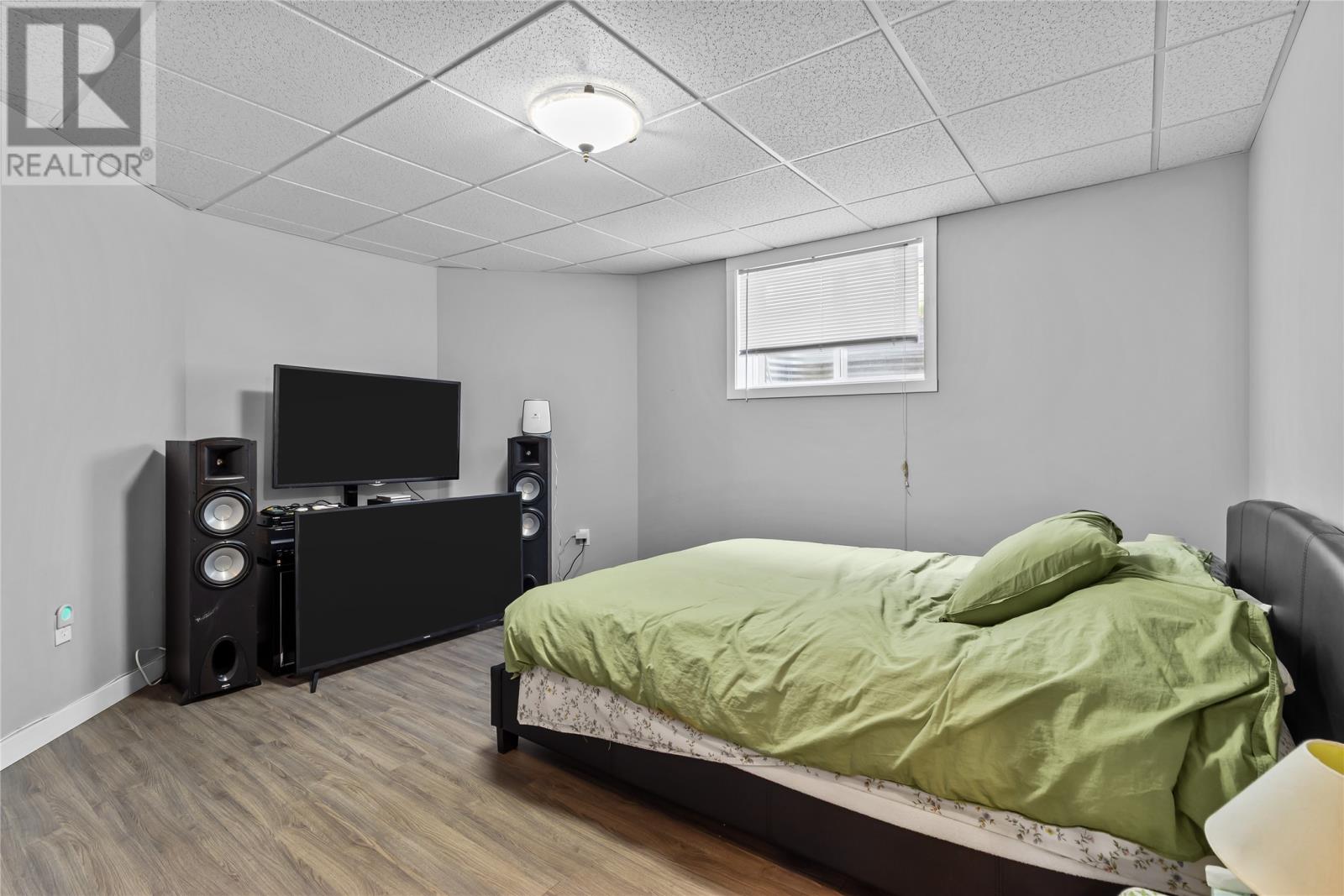 185 Elizabeth Drive - 23