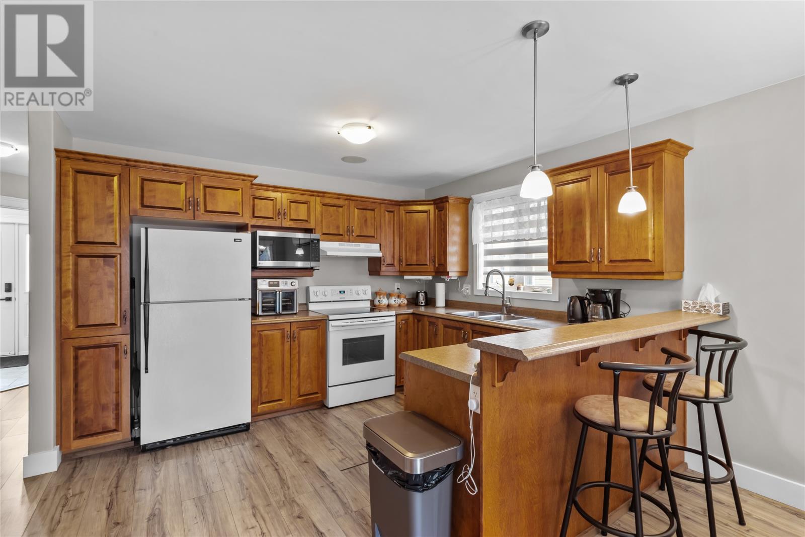 185 Elizabeth Drive - 6