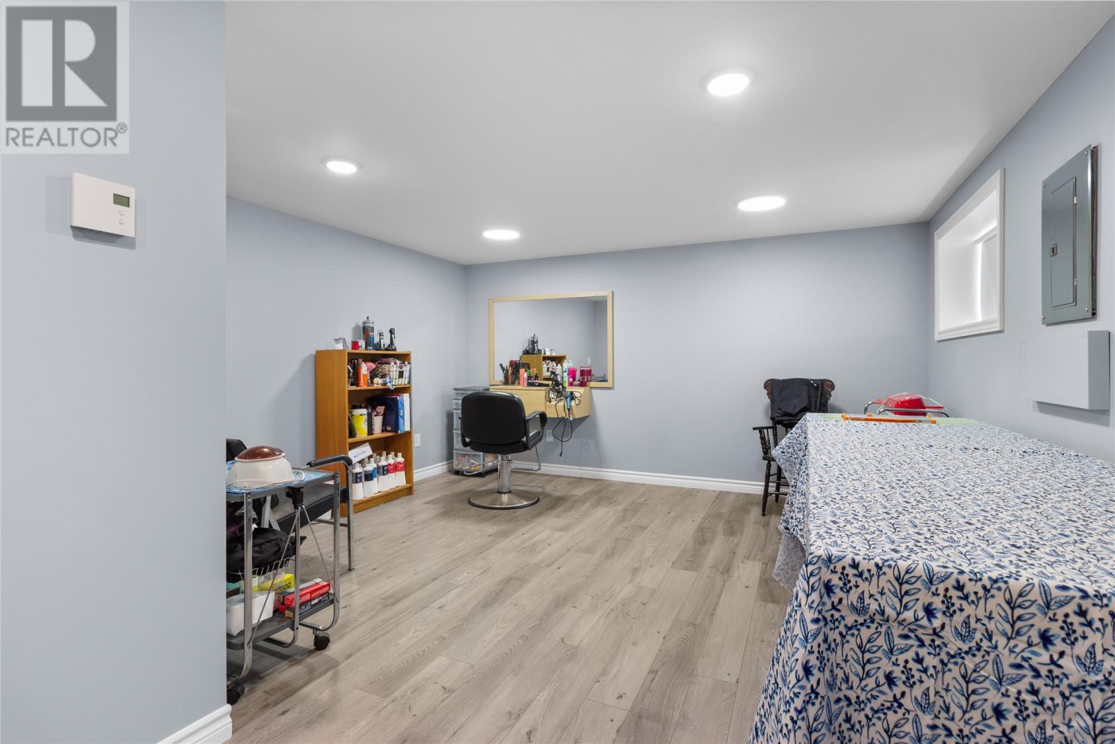 25 Chamberlains Road - 31