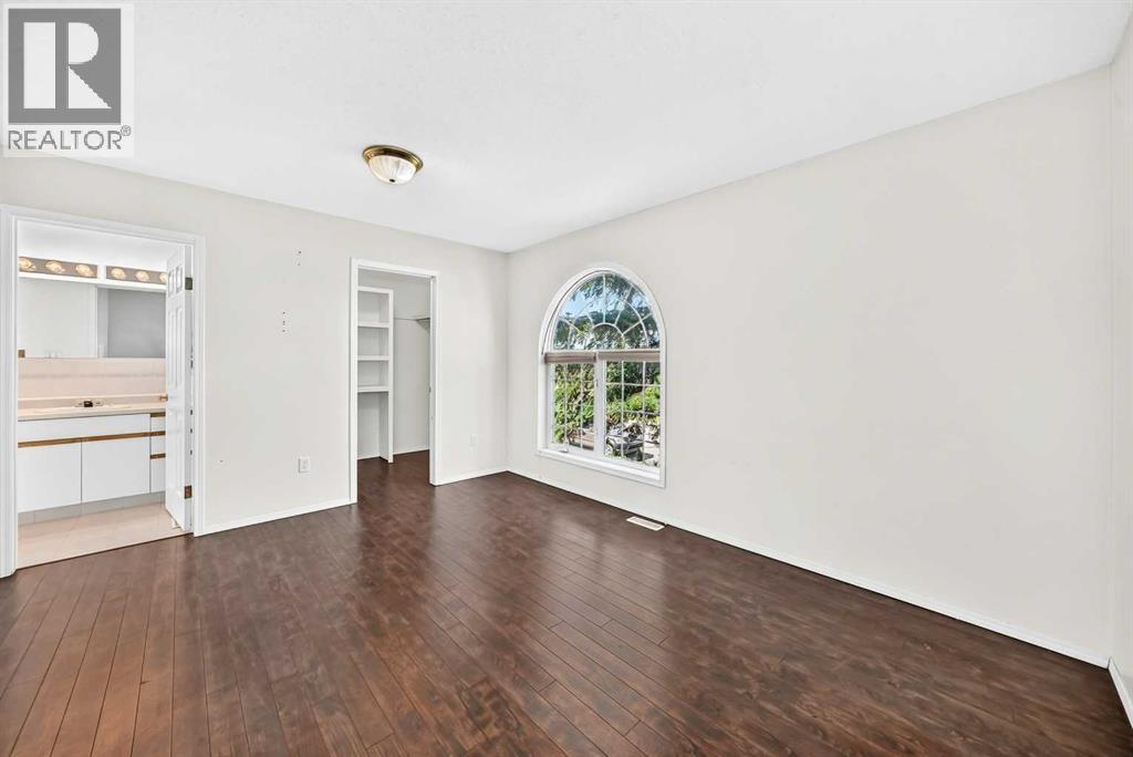 5 23 Avenue Close - 11