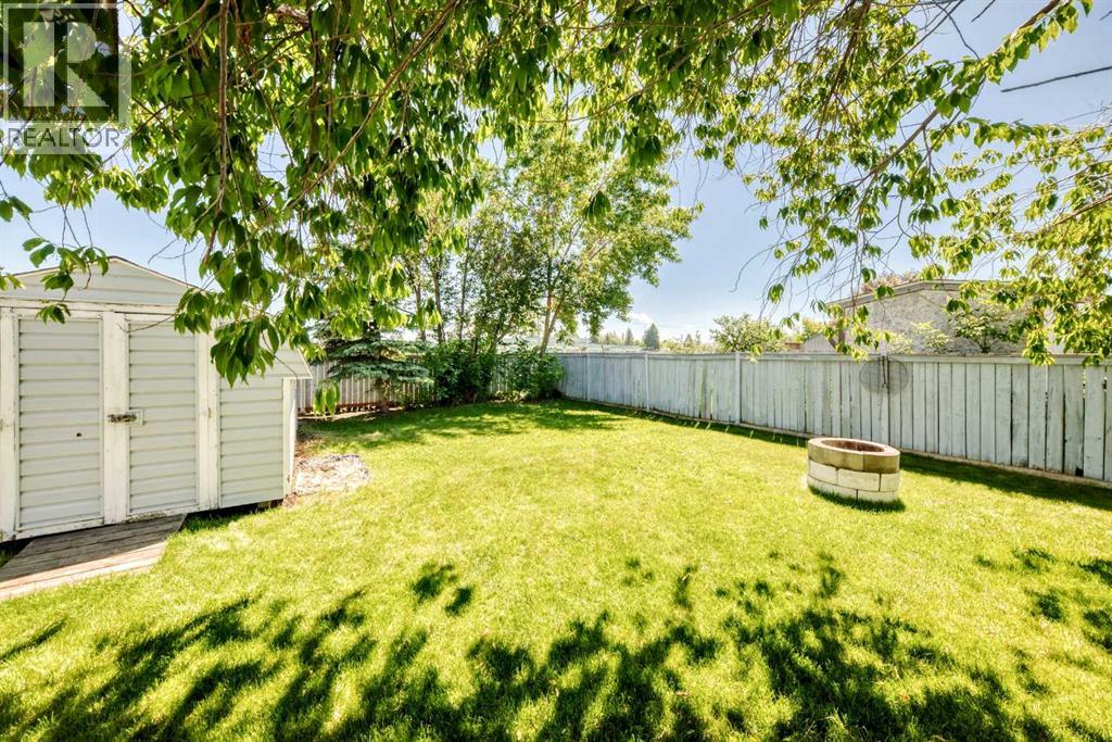 5 23 Avenue Close - 28