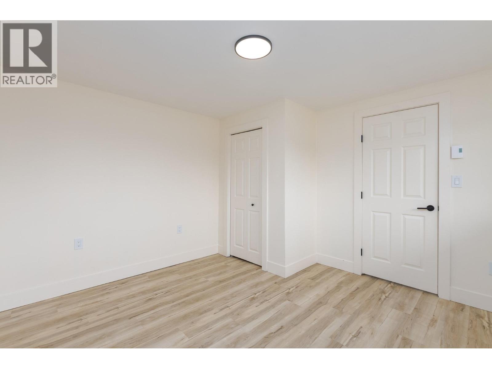 1231 1 Street SE - 29