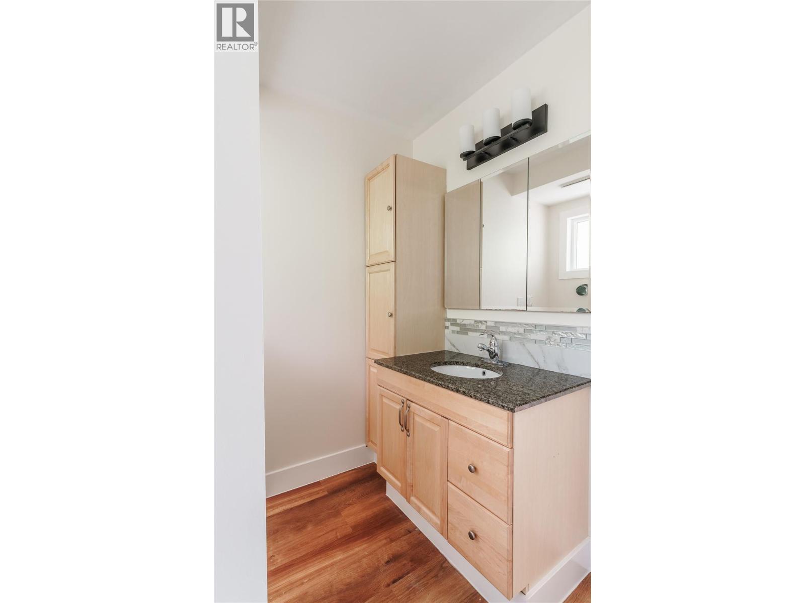 1231 1 Street SE - 18