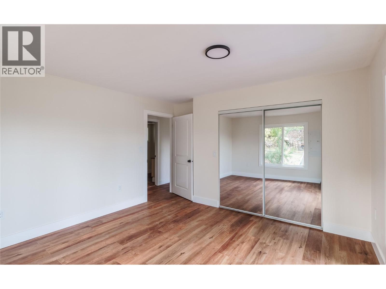1231 1 Street SE - 13