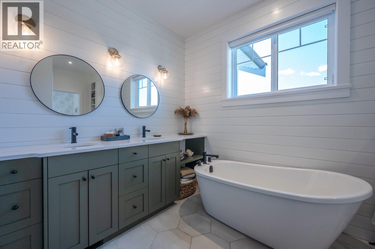 876 JOHNSON Street - 30
