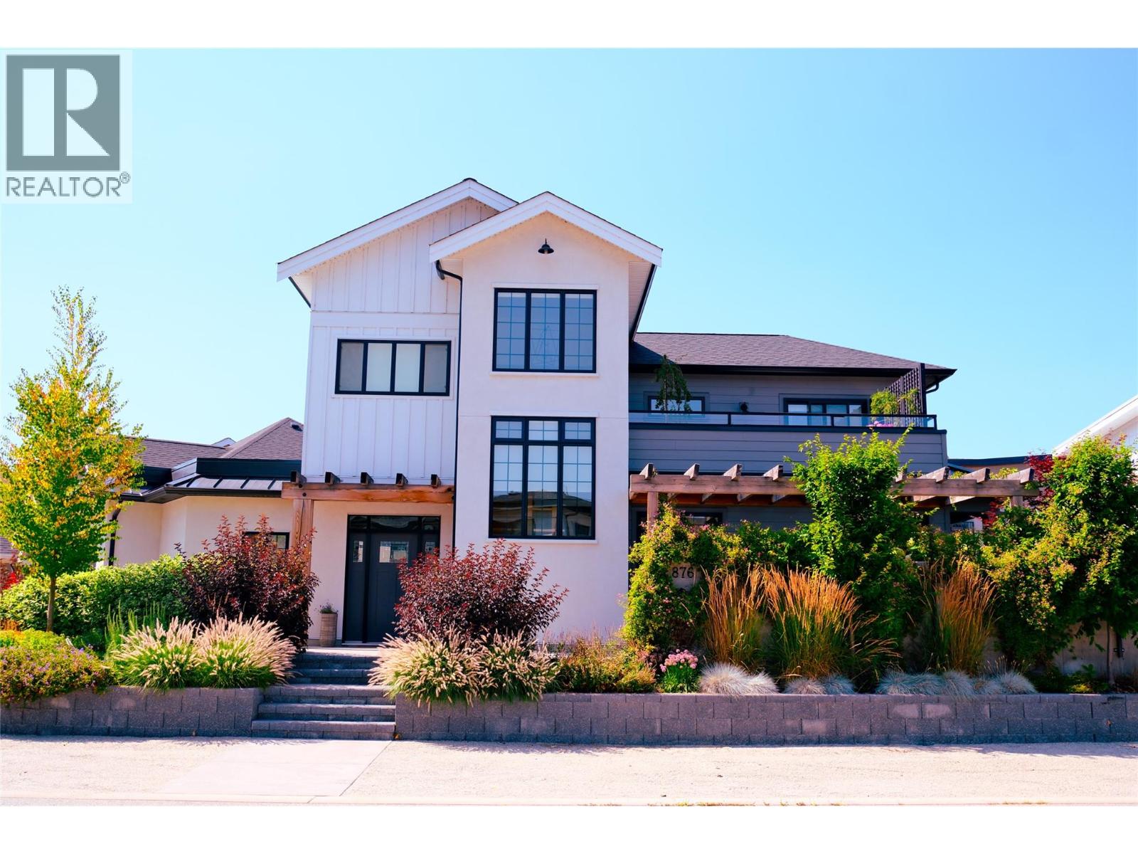 876 JOHNSON Street - 1