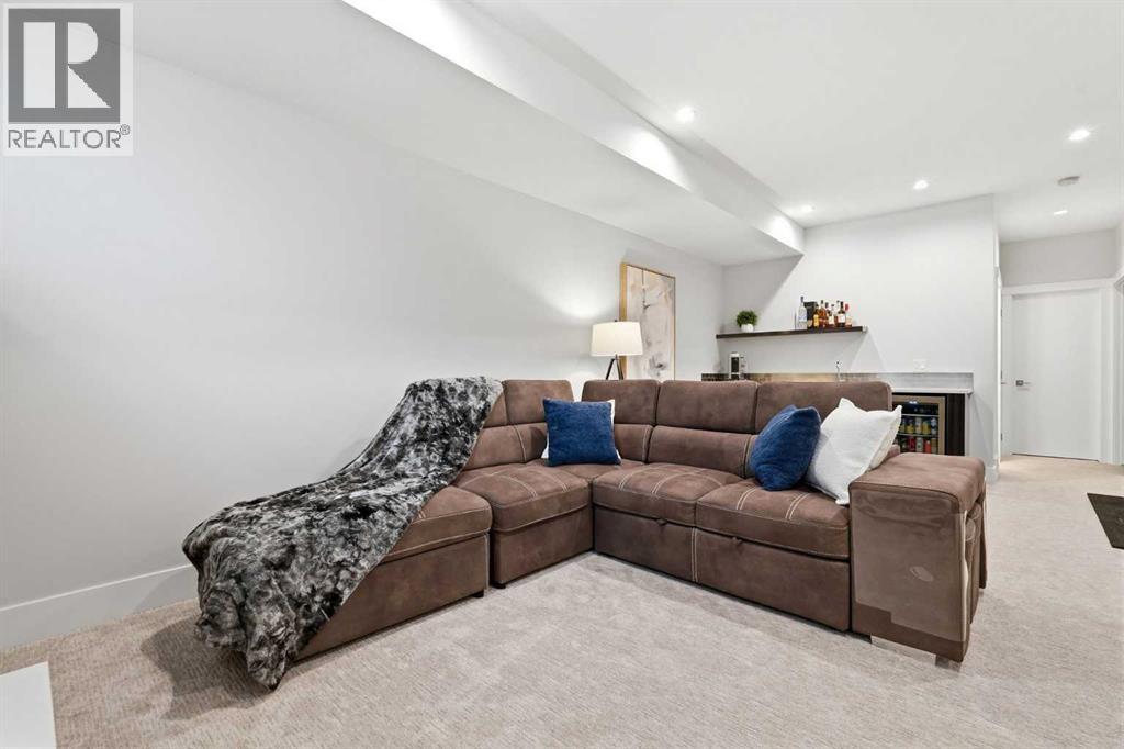 3138 44 Street SW - Image 34