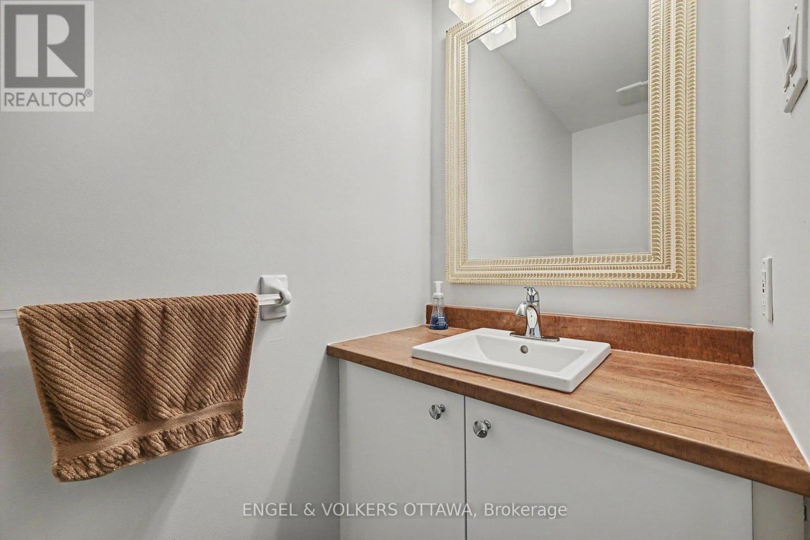 101 MARGRAVE AVENUE - 10