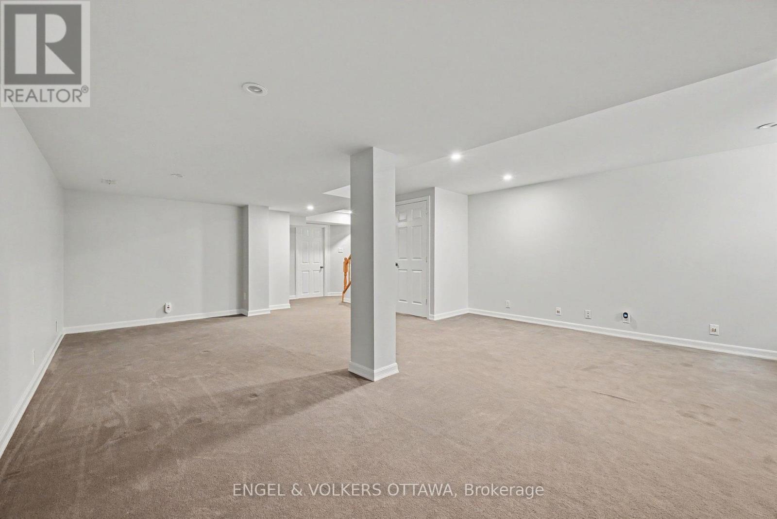 101 MARGRAVE AVENUE - 20
