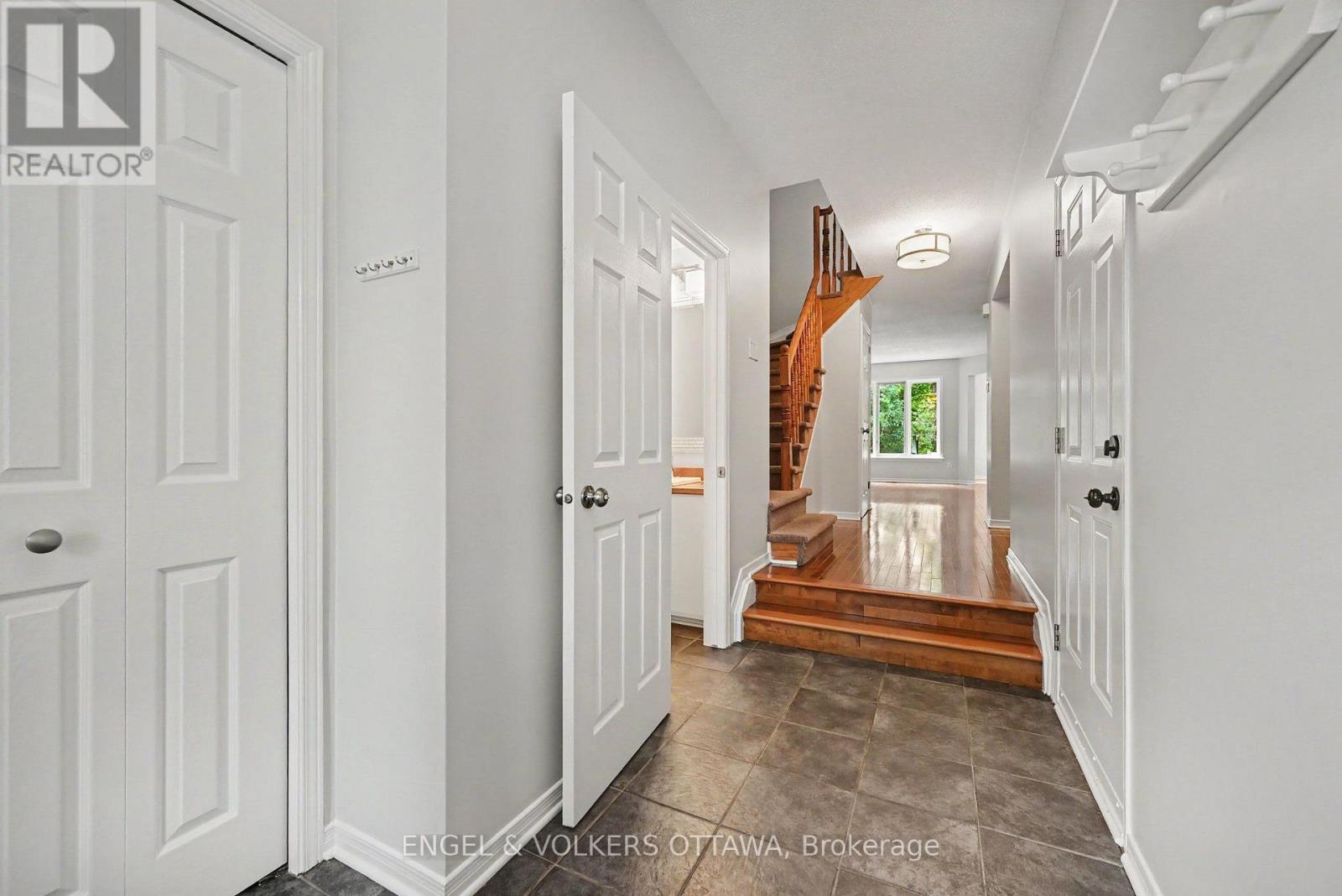101 MARGRAVE AVENUE - 4