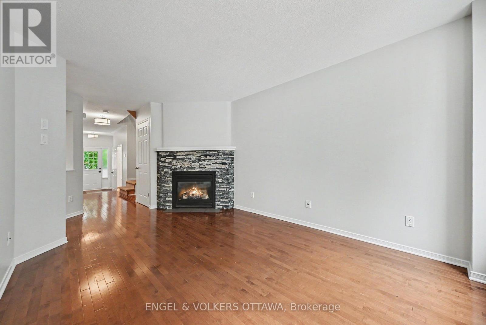101 MARGRAVE AVENUE - 7