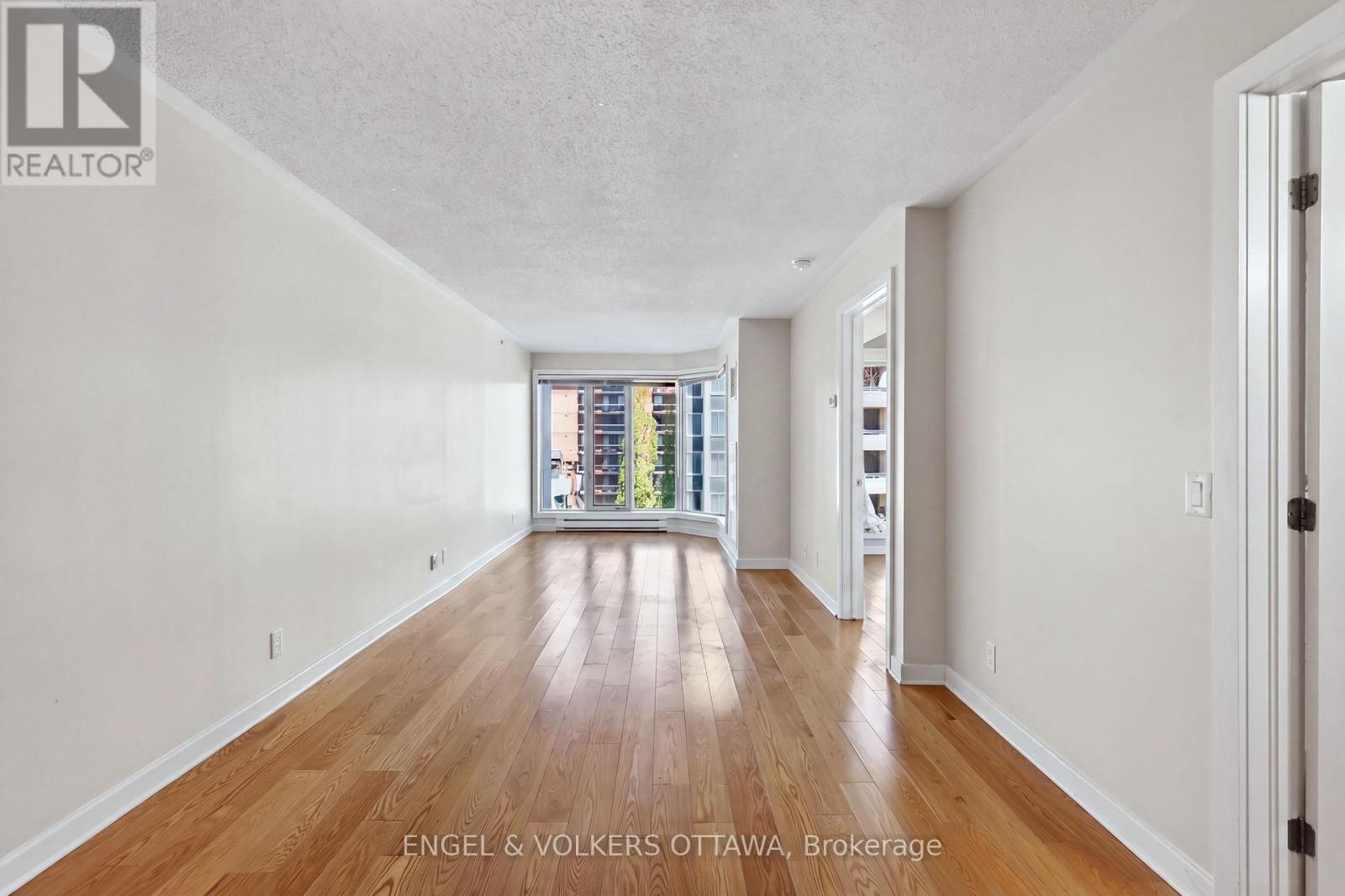 #604 138 SOMERSET STREET W - 13